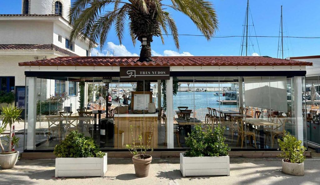 Tres nudos entrada terraza